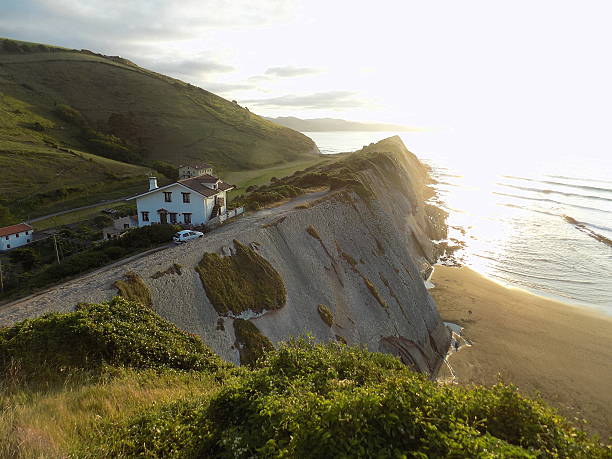 istock Cliff on the Flysch Route, Zumaia, Spain 485174500