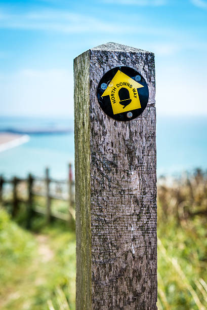 istock Trail sign at the White Cliffs of Dover, UK 485190498