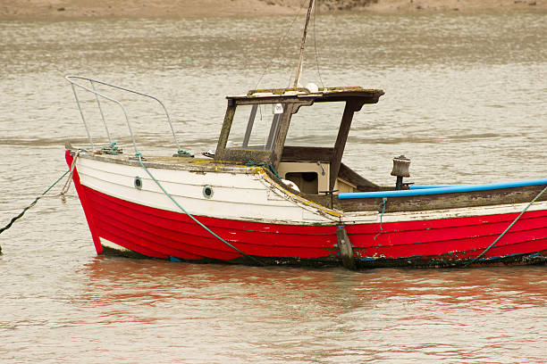istock Red and white fishing boat 485190565