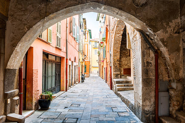 istock Old street in Villefranche-sur-Mer 485198004