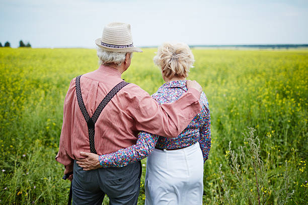 istock Walking in the field 485235368