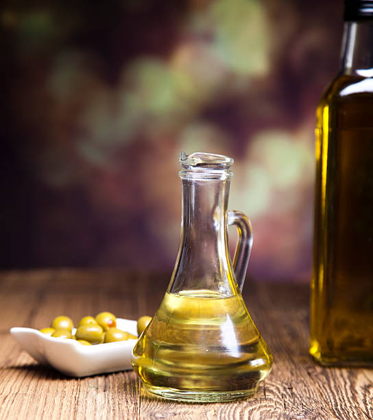 istock Carafe with olive oil 485258465