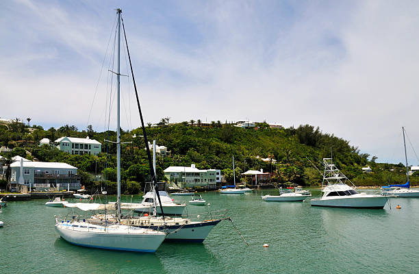 istock Ocean Front Homes and Boats 485290737