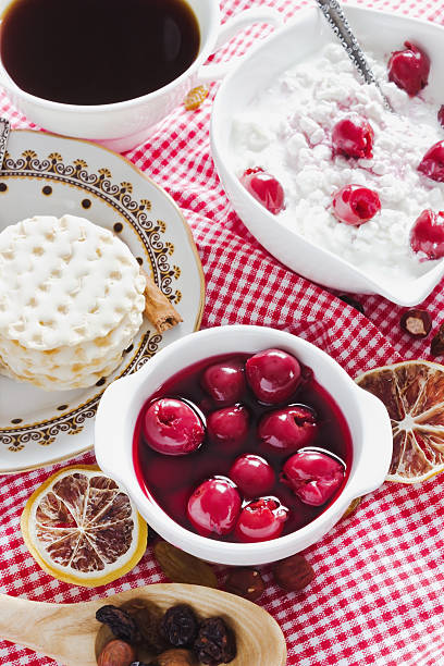 istock canned cherry and cottage cheese 485337969
