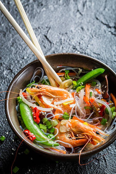 istock Rice noodles and mix vegetables with shrimps 485339699