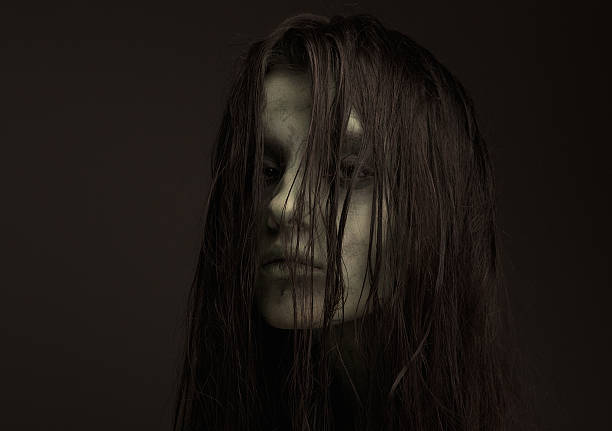 istock Scary girl 485342457