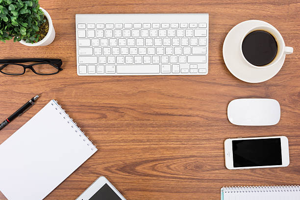 istock Business desk with a keyboard, mouse and pen 485348970