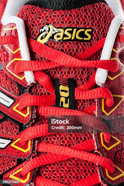 Asics Kayano Gel Do Sexo Masculino Desporto Shose - Fotografias de stock e mais imagens de Calçado Desportivo - Calçado Desportivo, Editorial, Fotografia - Imagem