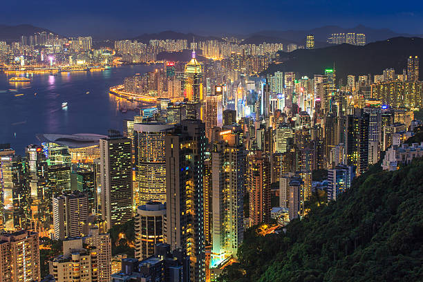 istock The Peak, Hong Kong at night 485372852