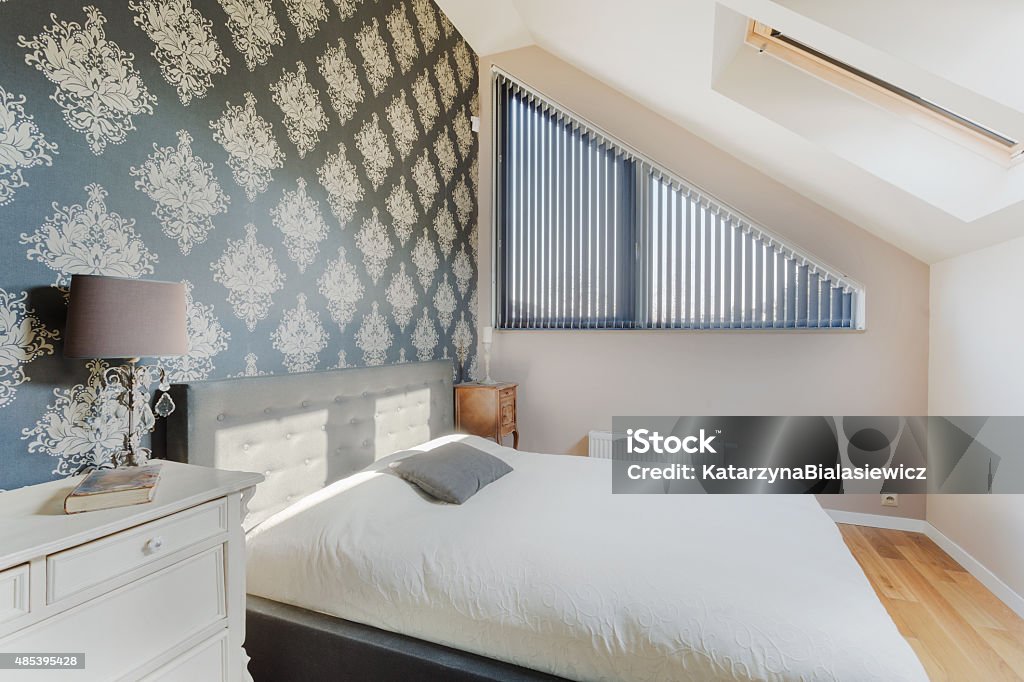Oriental Wallpaper In Bedroom Stock Photo - Download Image Now - Wallpaper  - Decor, Bedroom, Small - iStock