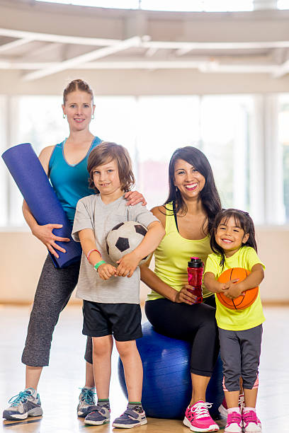 istock Mother's with Children at the Gym 485404254