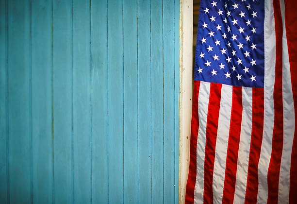 istock Vintage american flag 485412614