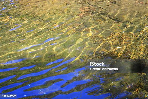 Água Ondasname - Fotografias de stock e mais imagens de Abstrato - Abstrato, Ao Ar Livre, Azul