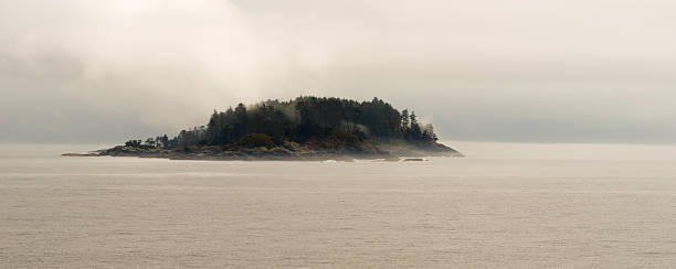 istock Small Island Inside Passage Canadian Waters 485430758