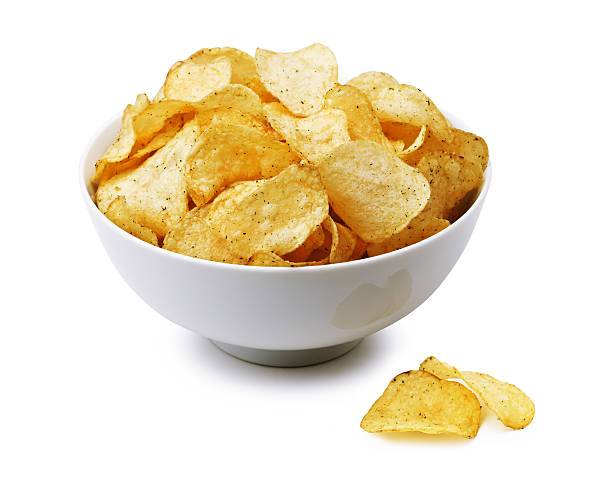 istock Potato chips bowl isolated on white, clipping path included 485433331
