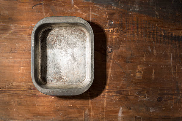 istock Vintage bowl on wooden background 485435442