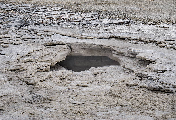 istock Hot Spring in Yellowstone 485442110