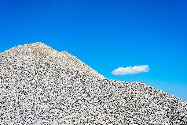 istock Mountain of rubble. 485447204