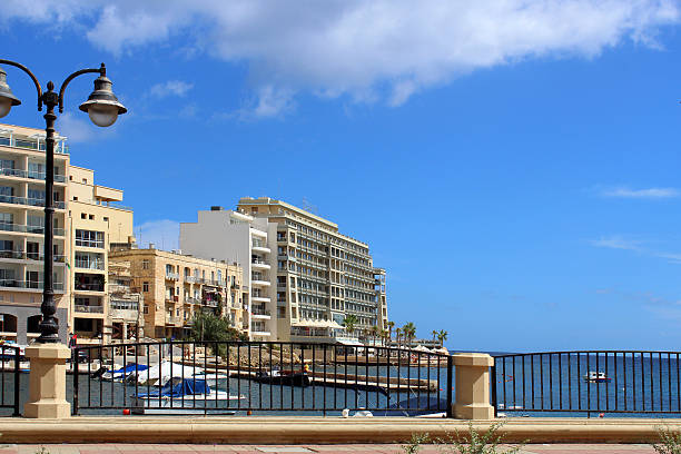 malta, - jetty mediterranean countries pier water - fotografias e filmes do acervo