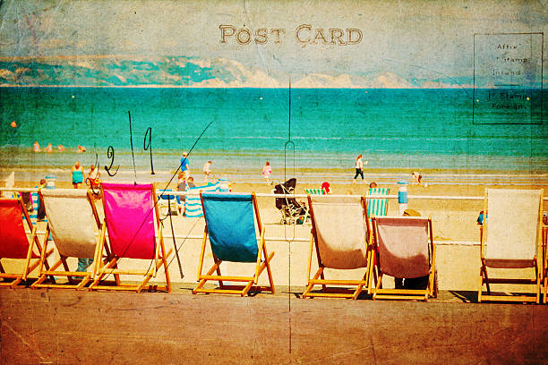 estilo vintage postal con escenario de playa - holiday postcard fotografías e imágenes de stock