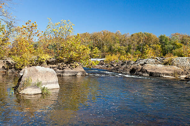 istock Potomac River in the Autumn 485456060