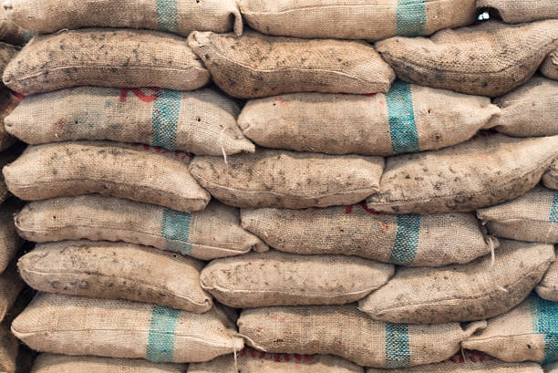 istock Stack of sack bag for packaging heavy product 485463822