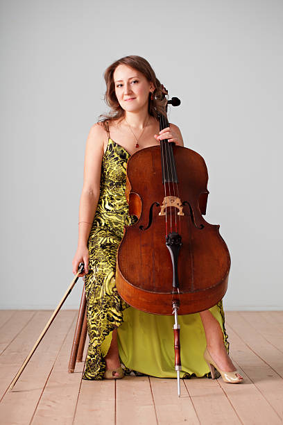 istock Girl with violin 485469673