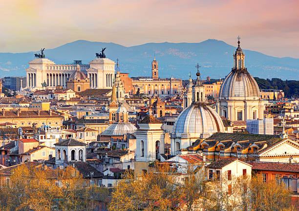 ローマからサンタアンジェロ城（イタリア）。 - castel santangelo ストックフォトと画像