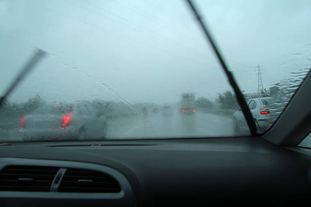 istock traffic on the freeway a rainy day 485473112