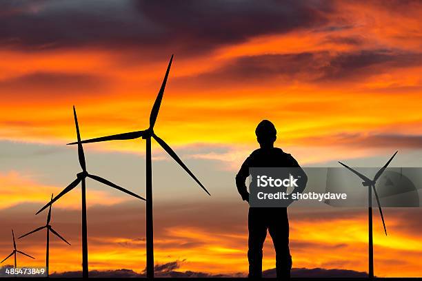 Ingenieur Wind Farm Stockfoto und mehr Bilder von Morgendämmerung - Morgendämmerung, Windkraftanlage, Elektrizität