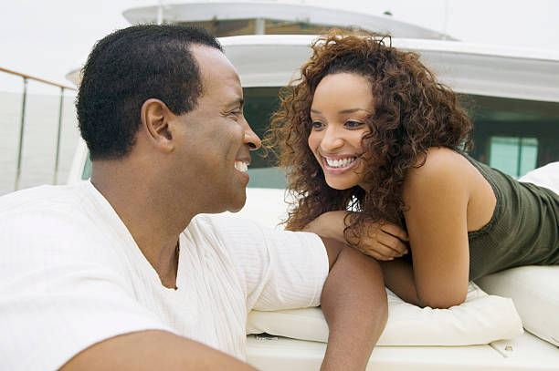 istock Couple on Yacht 485475207
