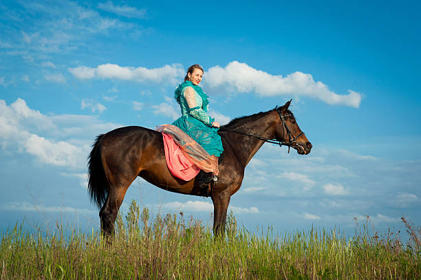 istock Horsewoman and blue sky 485499778