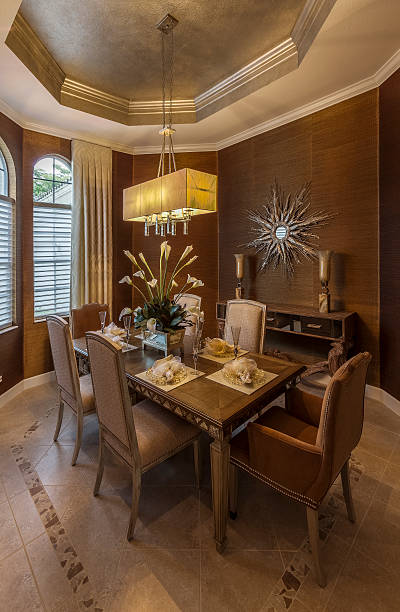 istock Elegant Dining Room in Southwest Florida Home 485503099