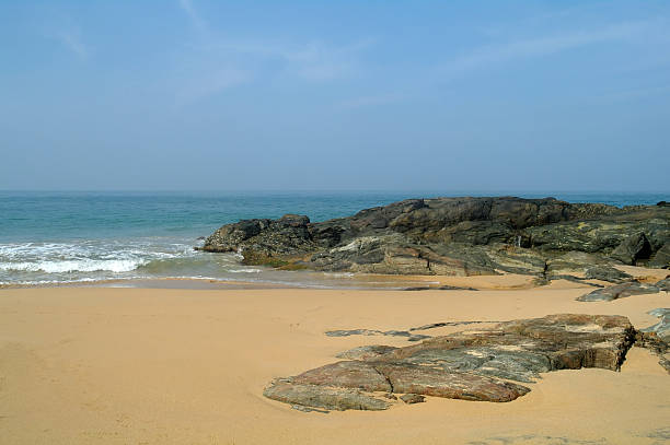 istock Stones on the idyllic beach in Sri Lanka. 485512486