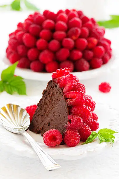 Chocolate raspberry mousse cake "Raspberry". Chocolate raspberry mousse cake "Raspberry".