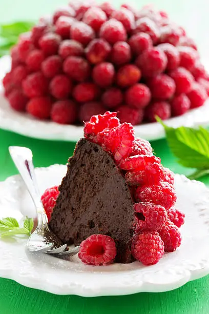 Chocolate raspberry mousse cake "Raspberry". Chocolate raspberry mousse cake "Raspberry".