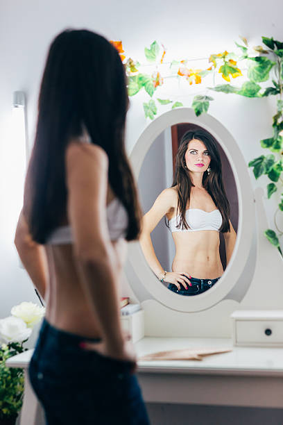 istock Profile of a fit woman 485527606