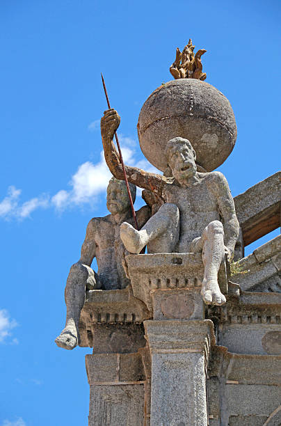 istock Church in Evora, Portugal 485559118