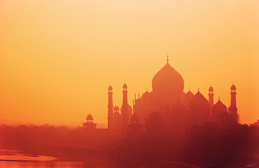 Silueta de Taj Mahal photo