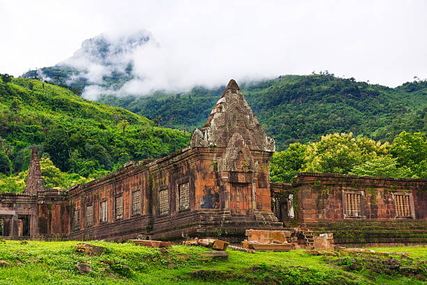 Wat Phu stone sanctuary Vat Phou or Wat Phu is the UNESCO world heritage site in Champasak, Southern Laos laos photos stock pictures, royalty-free photos & images
