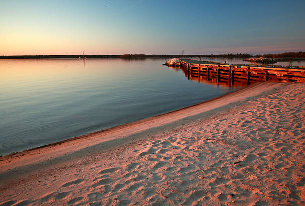 istock Beach and dock along shore of Lake Winnipeg 485581947