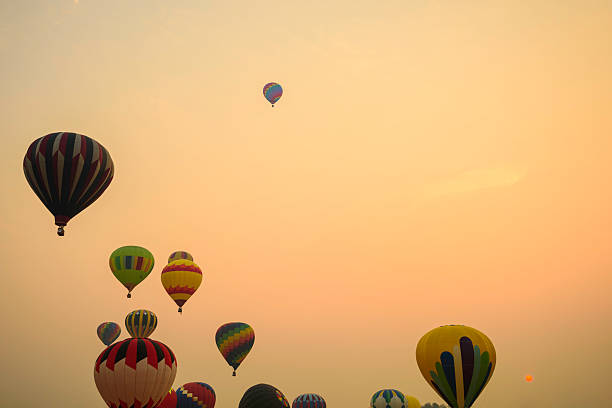 istock Hot Air Balloon at dawn 485604410