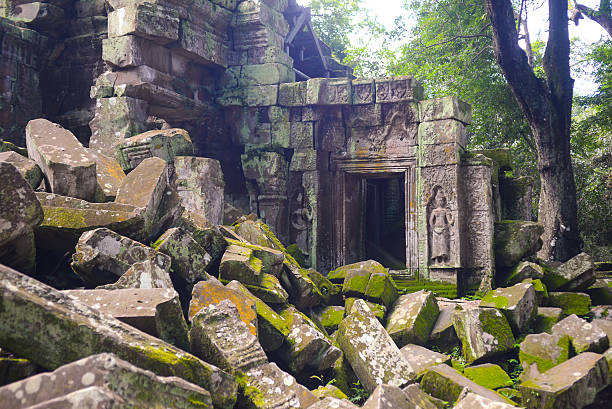 istock ruins of a temple 485610344