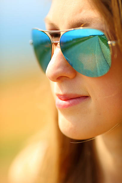 istock girl posing on the road 485654427