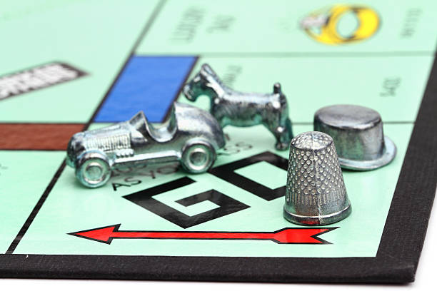 monopólio jogo go square - monopoly board game part of leisure games play imagens e fotografias de stock