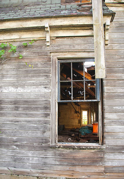 istock Window of an Abandoned House 485673841