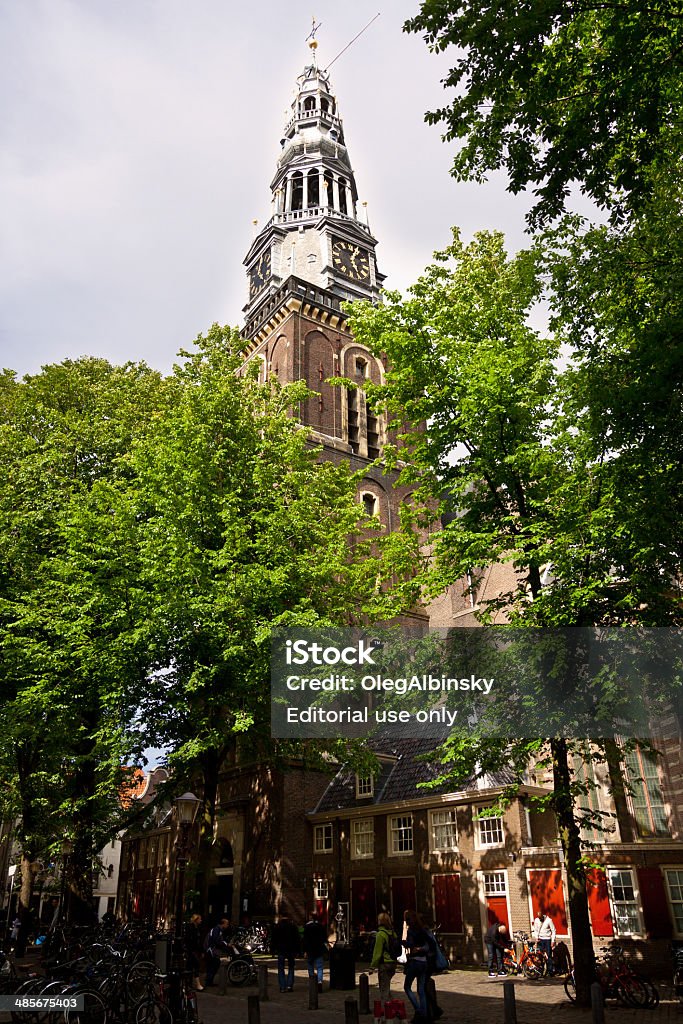 Ауде Kerk (Старая церковь), Amsterdam. - Стоковые фото Амстердам роялти-фри