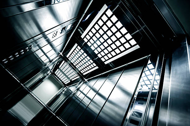 interior del ascensor - elevator push button stainless steel floor fotografías e imágenes de stock