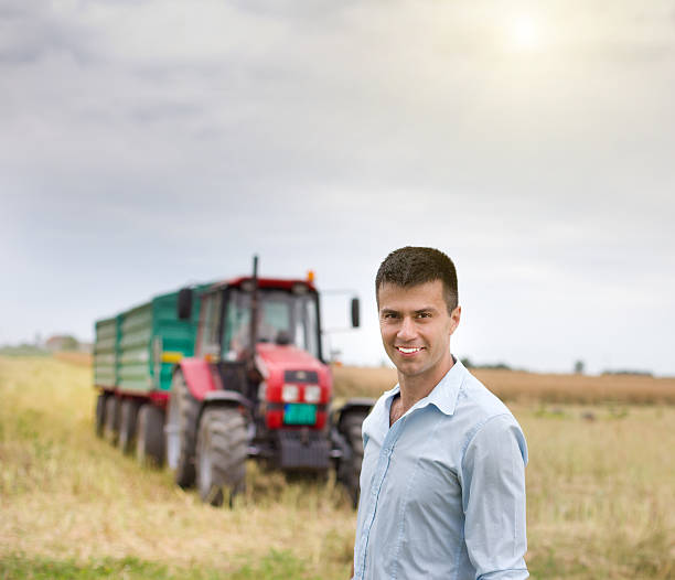 istock Young businessman in the field 485699402