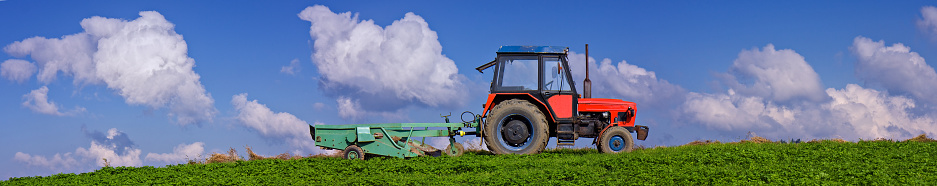 Red tractor panorama